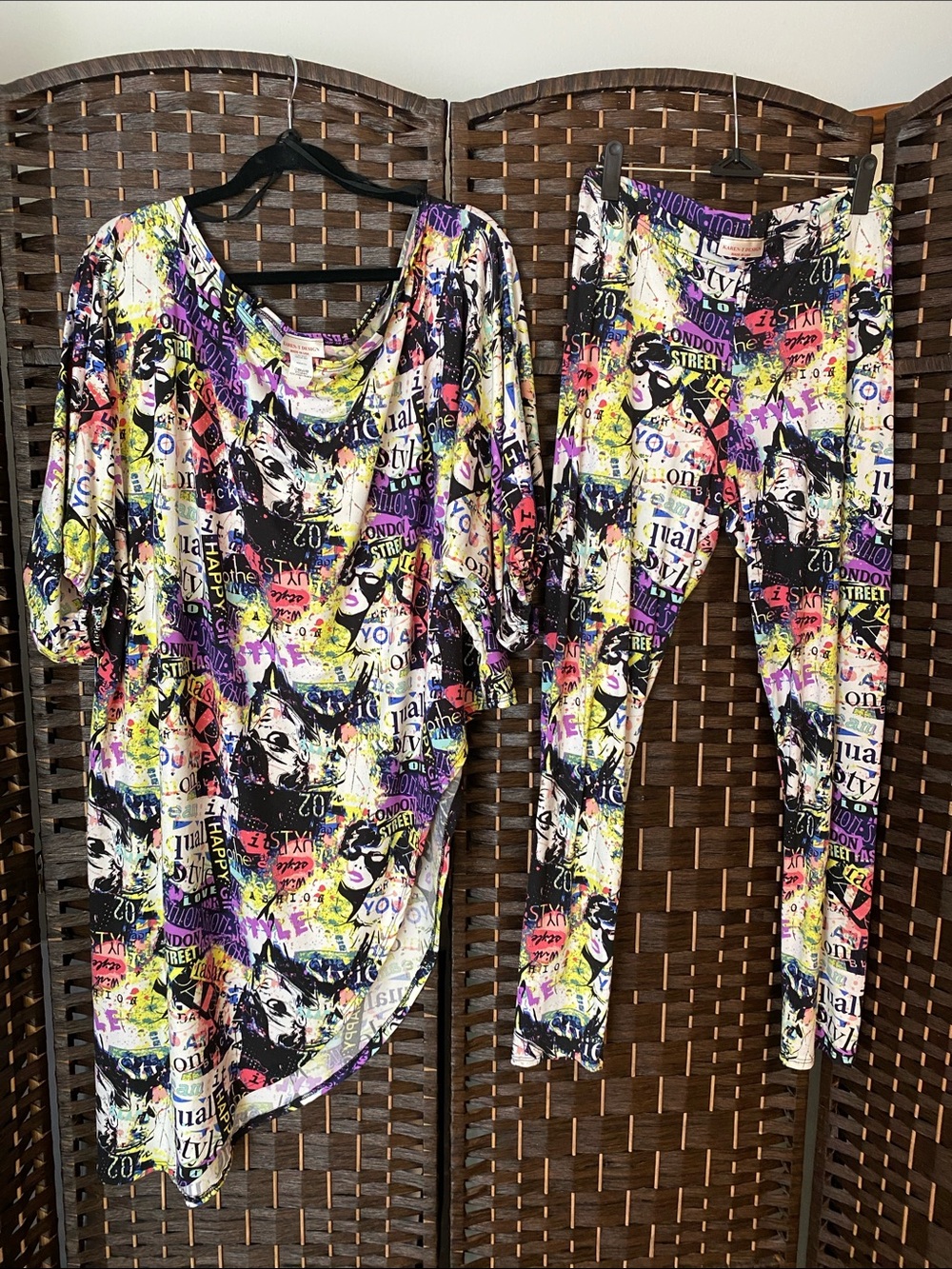 Karen-T Design 2 Piece Pant Set Graphic Graffiti Newspaper Print Size Large
